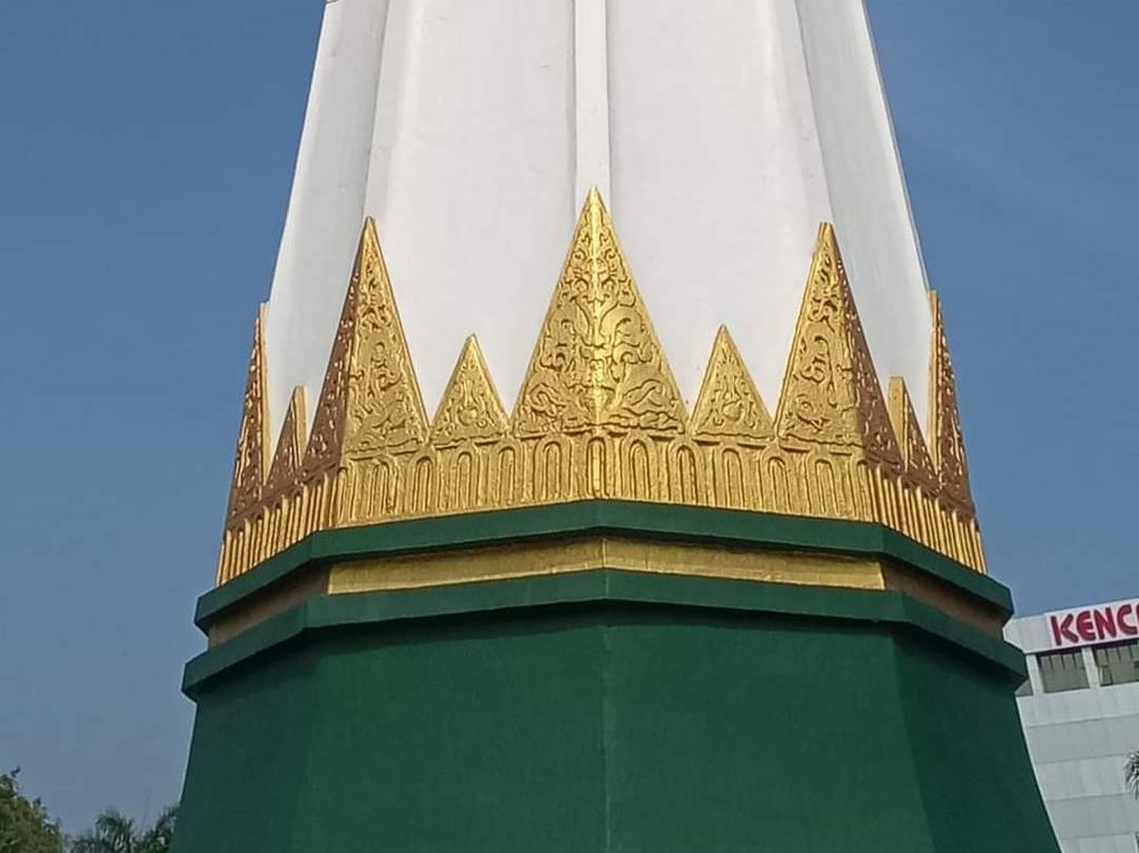 Pesan Tersembunyi dari Bung Karno di Tugu Pahlawan Surabaya Pesan Tersembunyi dari Bung Karno di Tugu Pahlawan Surabaya