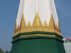 Pesan Tersembunyi dari Bung Karno di Tugu Pahlawan Surabaya Pesan Tersembunyi dari Bung Karno di Tugu Pahlawan Surabaya