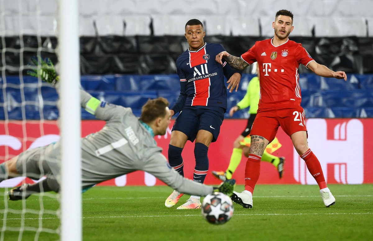 Bayern Munich mesti solid bertahan menghadapi PSG karena memiliki trisula mematikan. (Foto: AFP via Getty Images/FRANCK FIFE)