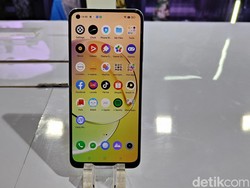 Komentar Realme yang Masuk Lagi 5 Besar Pasar HP Indonesia
