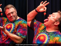 Pecahkan Rekor Dunia, Pria Ini Makan 10 Cabai Terpedas dalam 33 Detik