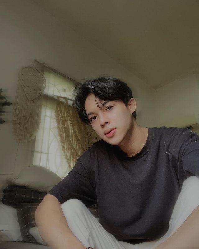 Rey Mbayang Rey Mbayang