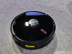 Fokus Pasar AIoT, Realme Rilis Robot Vacuum dan Hair Dryer Canggih