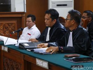 Pengacara Sebut Kuat Tak Tahu soal Pelecehan Seks: 2 Kali Gagal Tanyai Yosua Pengacara Sebut Kuat Tak Tahu soal Pelecehan Seks: 2 Kali Gagal Tanyai Yosua