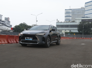 First Drive Toyota bZ4X: Lebih Menarik Ketimbang Ioniq?