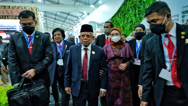 Momen Wapres Maruf Amin Kunjungi Paviliun Indonesia di COP27 Mesir