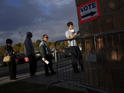 Pemilu Sela AS, Pemungutan Suara Mulai Ditutup di Belasan Negara Bagian