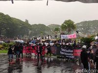 Berita Dan Informasi Bundaran Tugu Kota Malang Terkini Dan Terbaru Hari ...