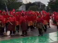 Gubernur Sempat Sambutan 33 Menit-400 Anak SD Batal Tampil di HUT Makassar