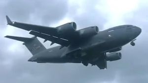 Melihat Lebih Dekat Pesawat Boeing C-17 Globemaster yang Hebohkan Bali