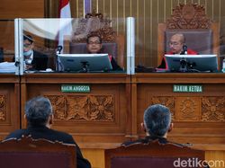 Hakim Bingung Hendra Eks Karo Paminal Ungkit AKBP Arif Banyak Diadukan