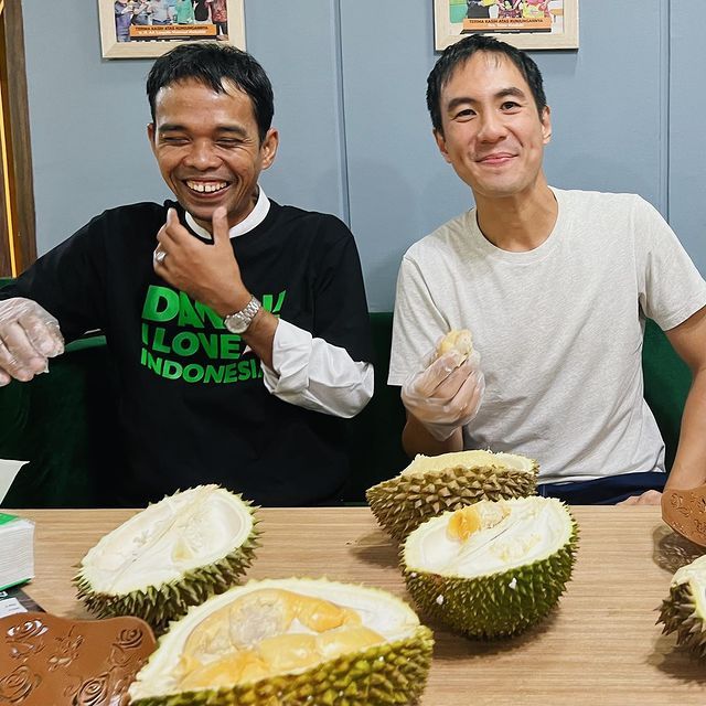 Daniel Mananta dan Ustaz Abdul Somad Daniel Mananta dan Ustaz Abdul Somad