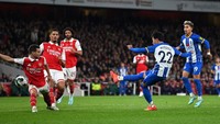 Brighton berbalik unggul 2-1 13 menit babak kedua berjalan. Kaoru Mitoma mencetak gol lewat tembakan di kotak penalti.