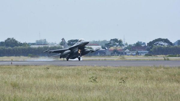 Keren! Pesawat Tempur F-16 untuk Pengamanan KTT G20 Bali