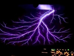 Mengenal Fenomena Langka St Elmos Fire