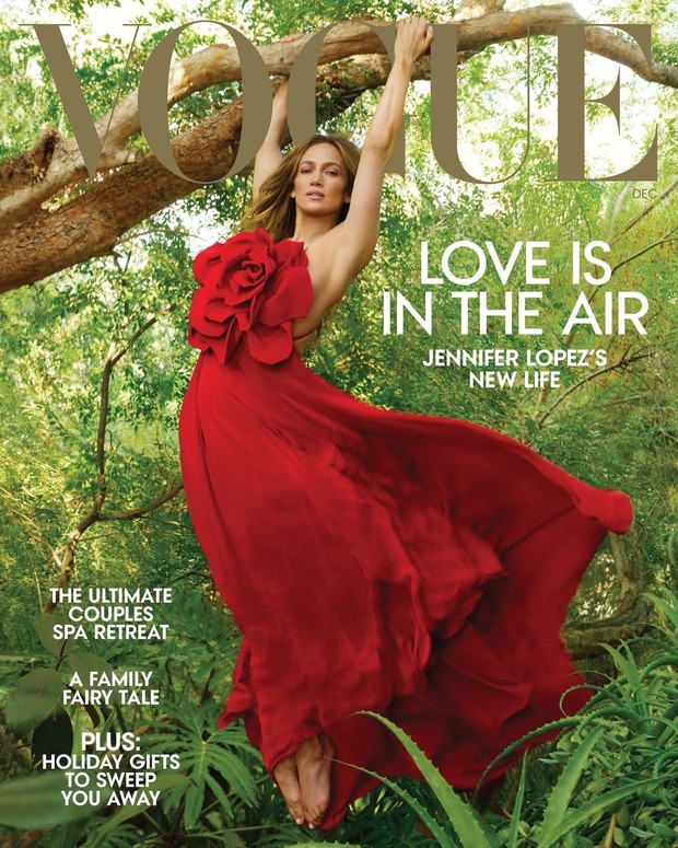 Jennifer Lopez pada cover majalah Vogue/