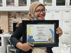 Jurnalis detikJatim Juara 1 Kategori Online Kompetisi Jurnalistik Unair