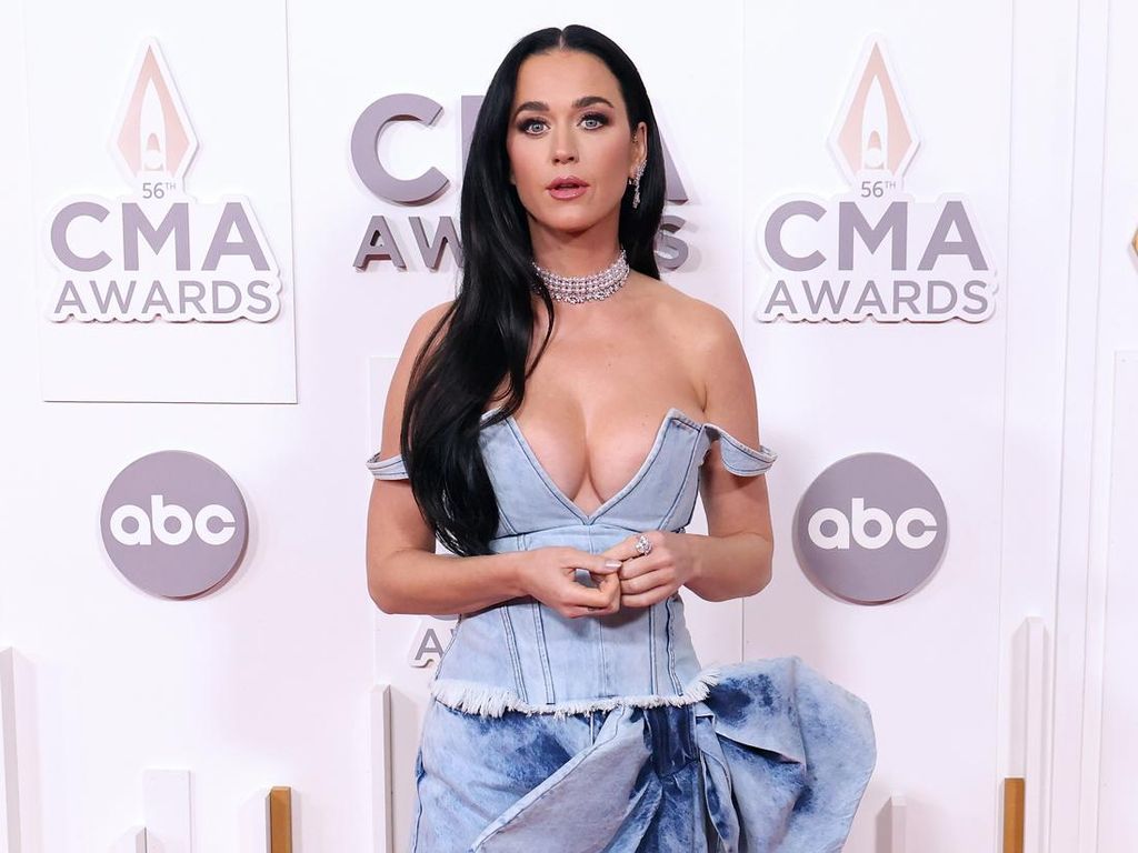 Cinta Katy Perry: dari Anak Band sampai Mantan Perdana Menteri Cinta Katy Perry: dari Anak Band sampai Mantan Perdana Menteri