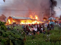 Update Kebakaran di Serui Papua: 116 Kios di Pasar hingga 80 Kamar Kos Hangus