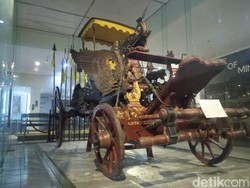 Contoh Akulturasi Budaya, Bahasa, dan Bedanya dengan Asimilasi