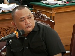 PHL Div Propam Siaga di Kantor Sambo hingga Tengah Malam, Hakim Heran