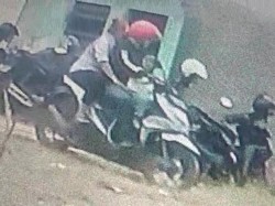 Maling Motor Sambil Bonceng Wanita dan Anak Viral, Apa Itu Anak-Istrinya?