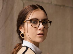 6 Tips Memilih Frame Kacamata Sesuai Bentuk Wajah agar Terlihat Tirus