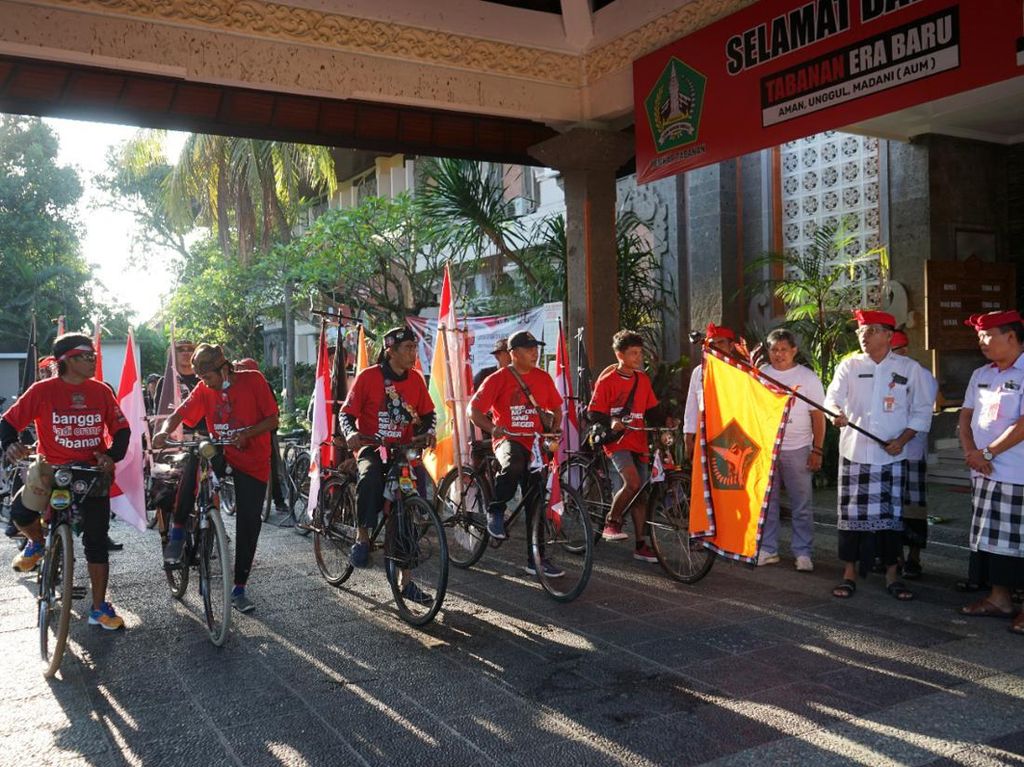 Komunitas Ontel Keliling Bali Saat Hari Pahlawan, Tempuh Waktu 3 Hari