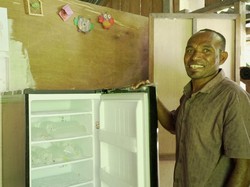 Dulu Andalkan Genset, Warga di Raja Ampat Kini Nikmati Listrik PLN