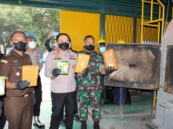 Polres Jakbar Musnahkan Ganja dan Sabu dari 5 Kasus Senilai Rp 11 M