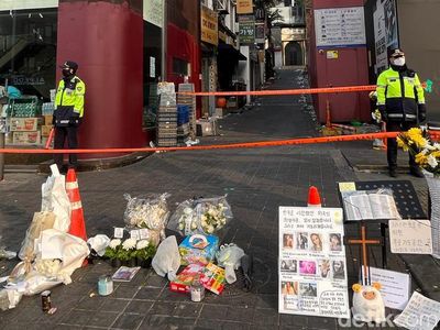 Potret Terkini TKP Halloween Itaewon, Penuh Bunga dan Ucapan Doa