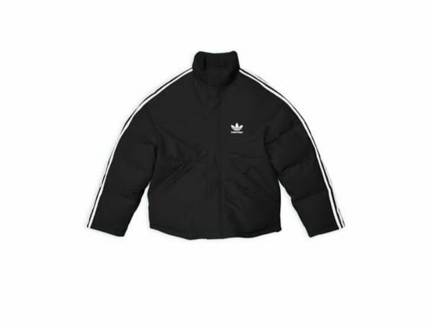 Puffer Jacket Black/Foto: dok. Balenciaga Bella Hadid Terpiliih Sebagai Model untuk Koleksi Terbaru dari Adidas x Balenciaga