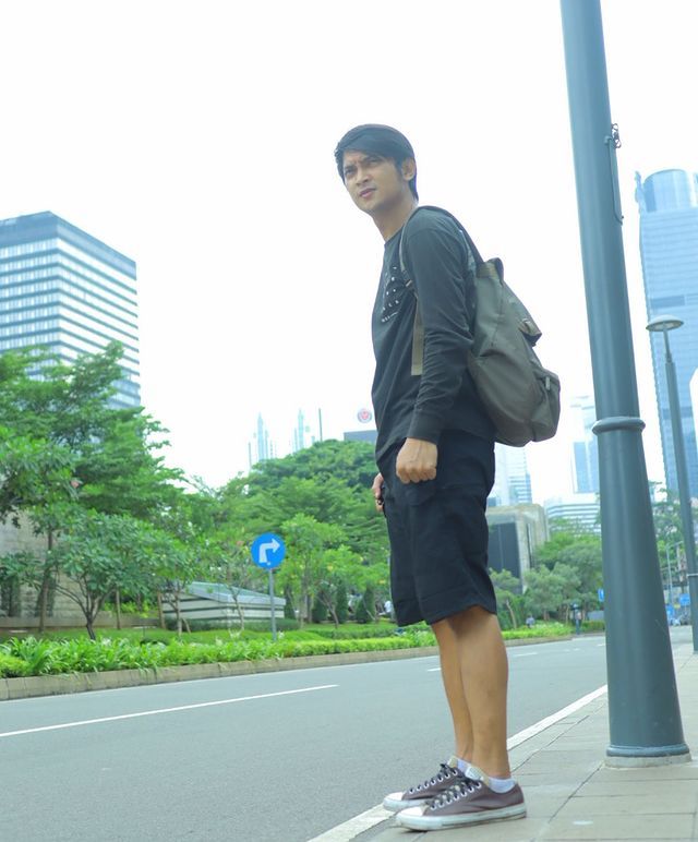 Reiner Manopo Reiner Manopo