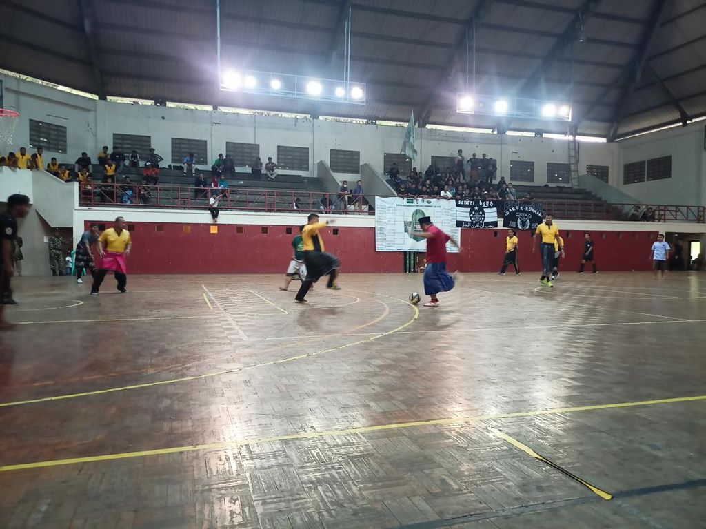 Santri dan Polisi Gelar Lomba Futsal Peringati Hari Pahlawan