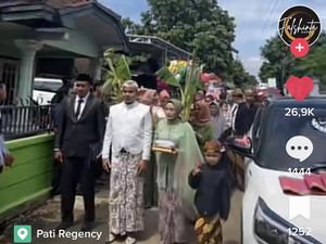 Cerita Lengkap Pengantin Viral Beri Mahar Mobil: Ora Toyota Ora Cinta