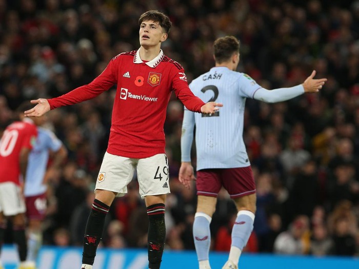 MANCHESTER, ENGLAND - NOVEMBER 10: Alejandro Garnacho of Manchester United in action during the Carabao Cup Third Round match between Manchester United and Aston Villa at Old Trafford on November 10, 2022 in Manchester, England. (Photo by Matthew Peters/Manchester United via Getty Images)