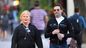 8 Momen Mesra Hugh Jackman dan Istri, Kerap Dicap Palsu karena Rumor Gay