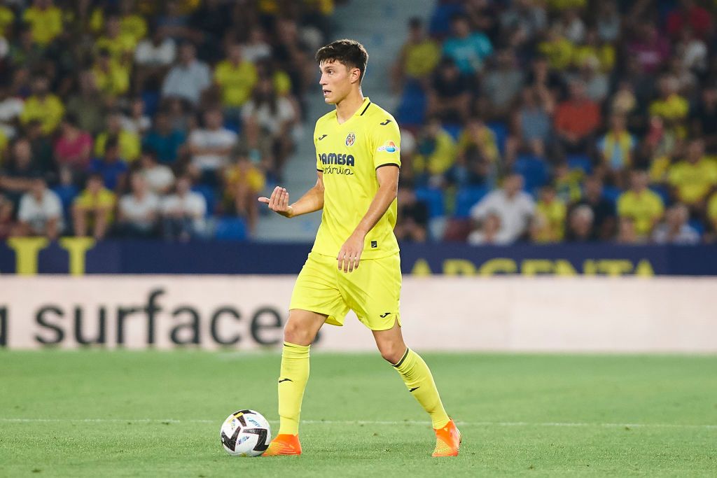 BARCELONA, SPAIN - NOVEMBER 09: Jorge Cuenca of Villarreal CF with the ball during the LaLiga Santander match between RCD Espanyol and Villarreal CF at RCDE Stadium on November 9, 2022 in Barcelona, Spain. (Photo by Pedro Salado/Quality Sport Images/Getty Images)