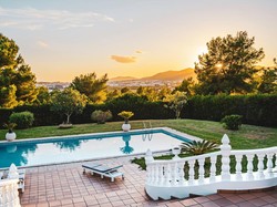 Inspirasi 5 Keramik Teras Rumah yang Minimalis dan Aesthetic