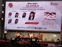 IKA Unhas-YARI Bedah Buku ALDERA, Rudianto Lallo: Perjuangan Aktivis 98