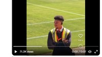 Saking ngebetnya ke Qatar, Jadon Sancho diolok-olok rela menyamar jadi steward pertandingan Piala Dunia 2022. Ya ampun! (Foto: Twitter)