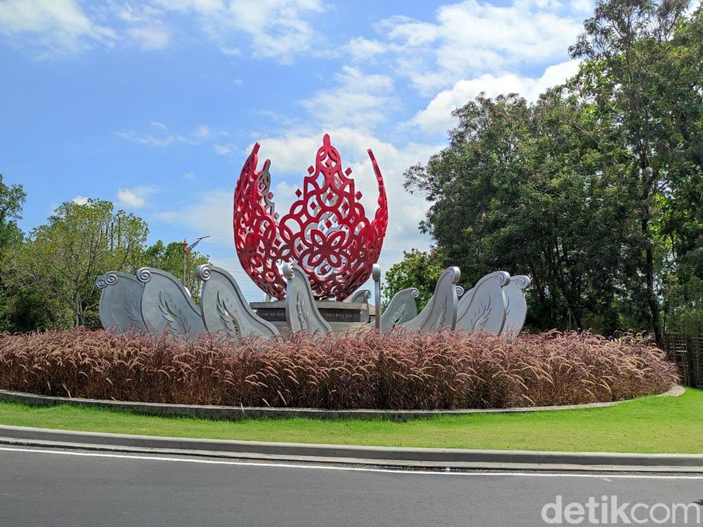 Luhut Sebut KTT G20 Jadi Obat Luka Perekonomian Bali Luhut Sebut KTT G20 Jadi Obat Luka Perekonomian Bali