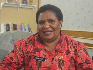 Profil Ribka Haluk, Perempuan Jadi Pj Gubernur Papua Tengah Profil Ribka Haluk, Perempuan Jadi Pj Gubernur Papua Tengah