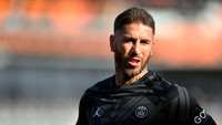 Sergio Ramos kembali menjadi pilihan utama di PSG musim ini dan sempat masuk skuad sementara Timnas Spanyol, namun akhirnya dicoret. Foto: Getty Images/Aurelien Meunier