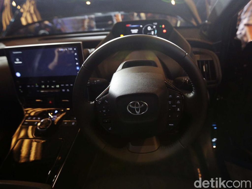 Dear Toyota, Jualan Mobil Listrik Murah Kayak Air ev Dong! Dear Toyota, Jualan Mobil Listrik Murah Kayak Air ev Dong!