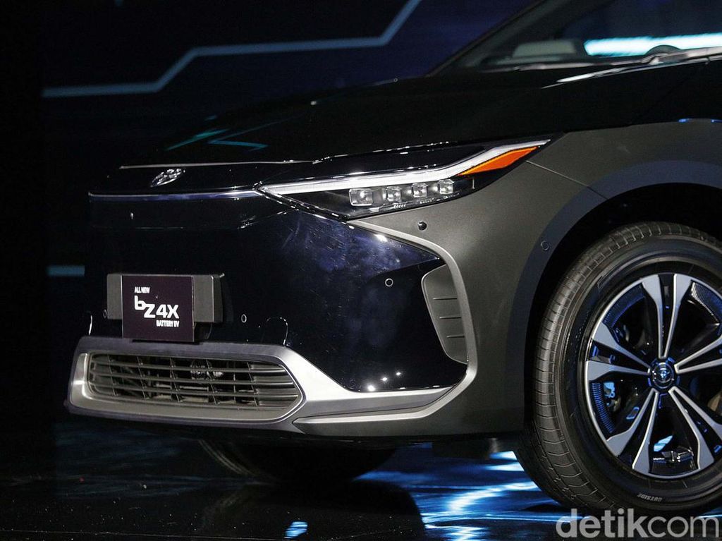 Harga Baterai Tembus Rp 540 Juta, Segini Biaya Servis Toyota bZ4X Harga Baterai Tembus Rp 540 Juta, Segini Biaya Servis Toyota bZ4X