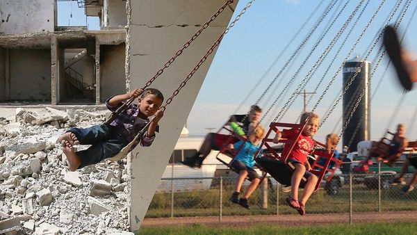 Deretan Kolase Foto Kehidupan Anak-Anak yang Menyayat Hati