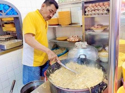 Bukan karena Tutup, Pelanggan Sedih Dengar Kabar dari Gerai Mie Legendaris Ini