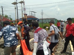 Kakek Relawan Penjaga Perlintasan KA di Madiun Tewas Tertabrak Kereta