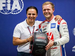 Kualifikasi GP Brasil 2022: Pole Position Diraih Magnussen Kualifikasi GP Brasil 2022: Pole Position Diraih Magnussen